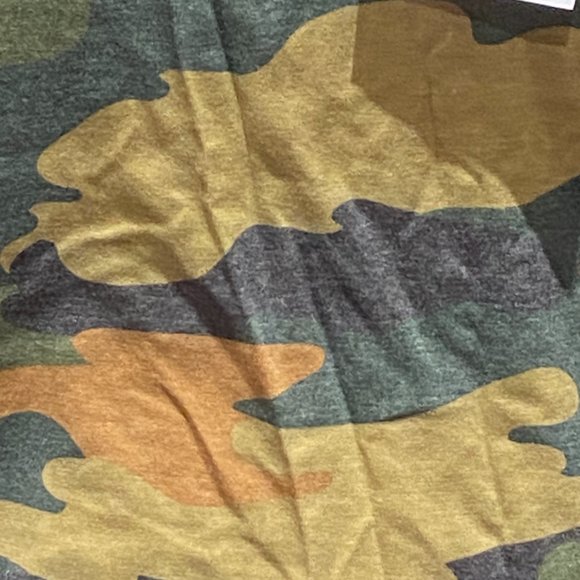 Camouflage Brown Olive Green Tunic Tee Shirt Small Lularoe Irma 6-10 Oversized - Picture 2 of 4